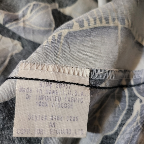 Tori Richard Hawaiian Shirt - Picture 5 of 6